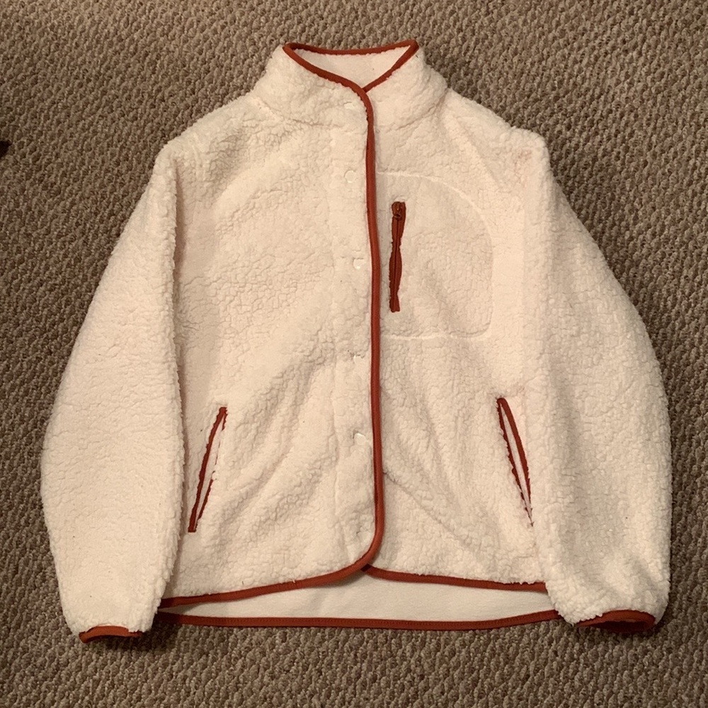 Universal Thread, SIZE SMALL, fuzzy button up jacket, worn once